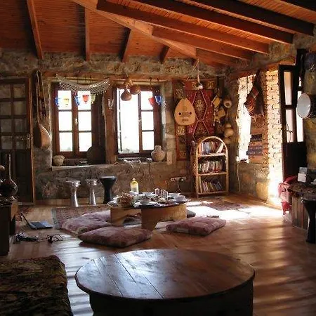 Εξοχικό σπίτι Gokpinar Country *